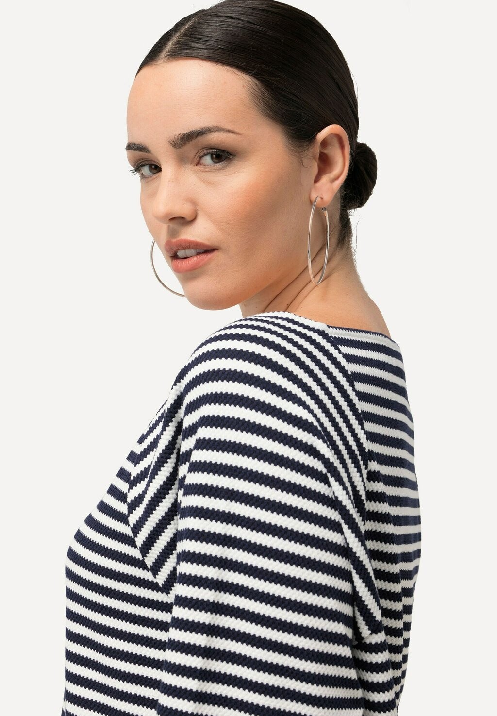 Джемпер Ulla Popken, темно-синий
Джемпер Ulla Popken, темно-синий