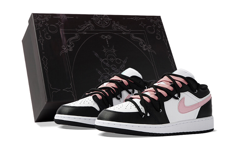Кроссовки Air Jordan 1 Vintage Basketball Shoes Women's Low-top Black/powder, черный/розовый
Кроссовки Air Jordan 1 Vintage Basketball Shoes Women's Low-top Black/powder, черный/розовый