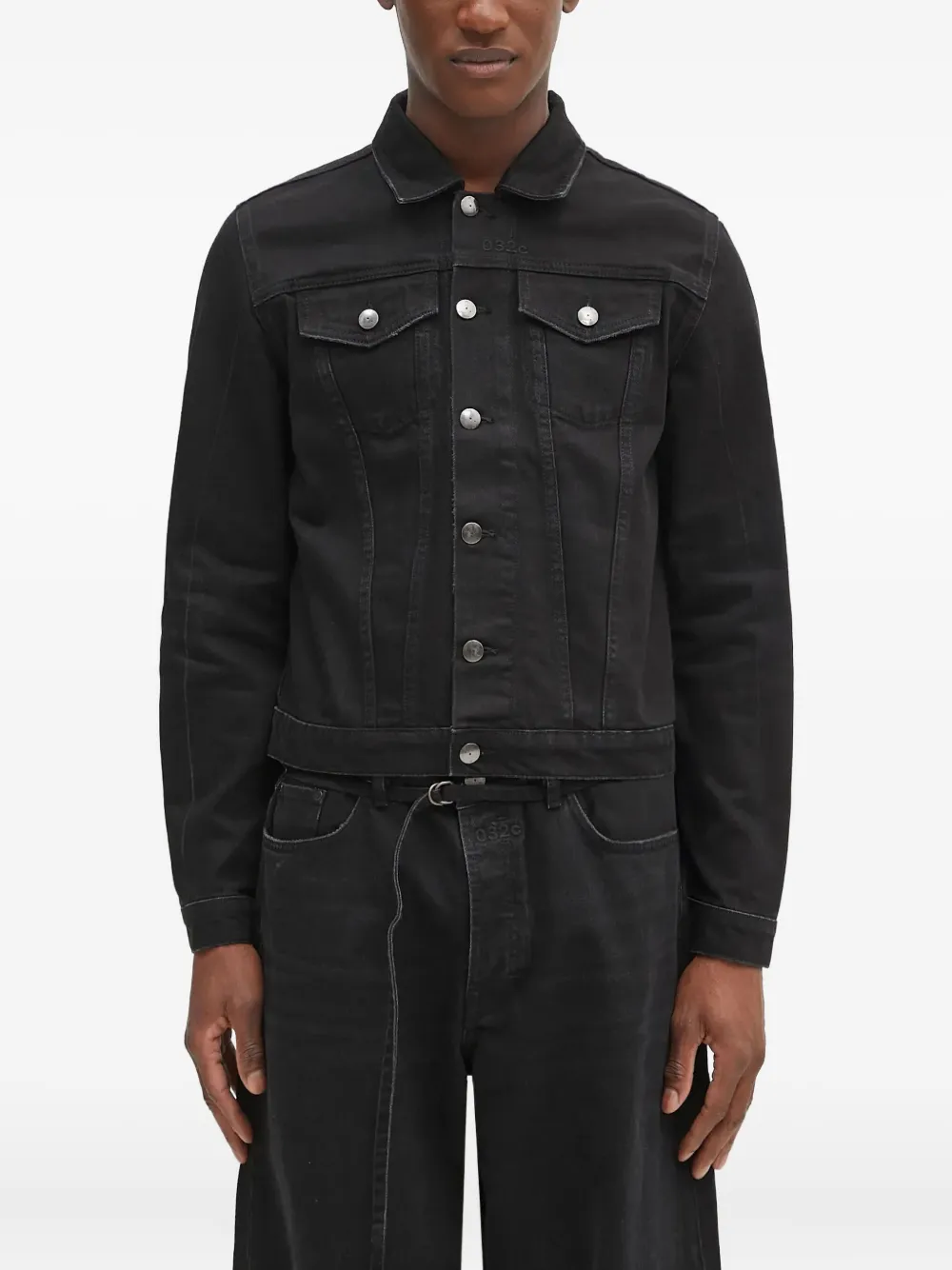 Джинсовая куртка на пуговицах 032c, черный
Джинсовая куртка на пуговицах 032c, черный