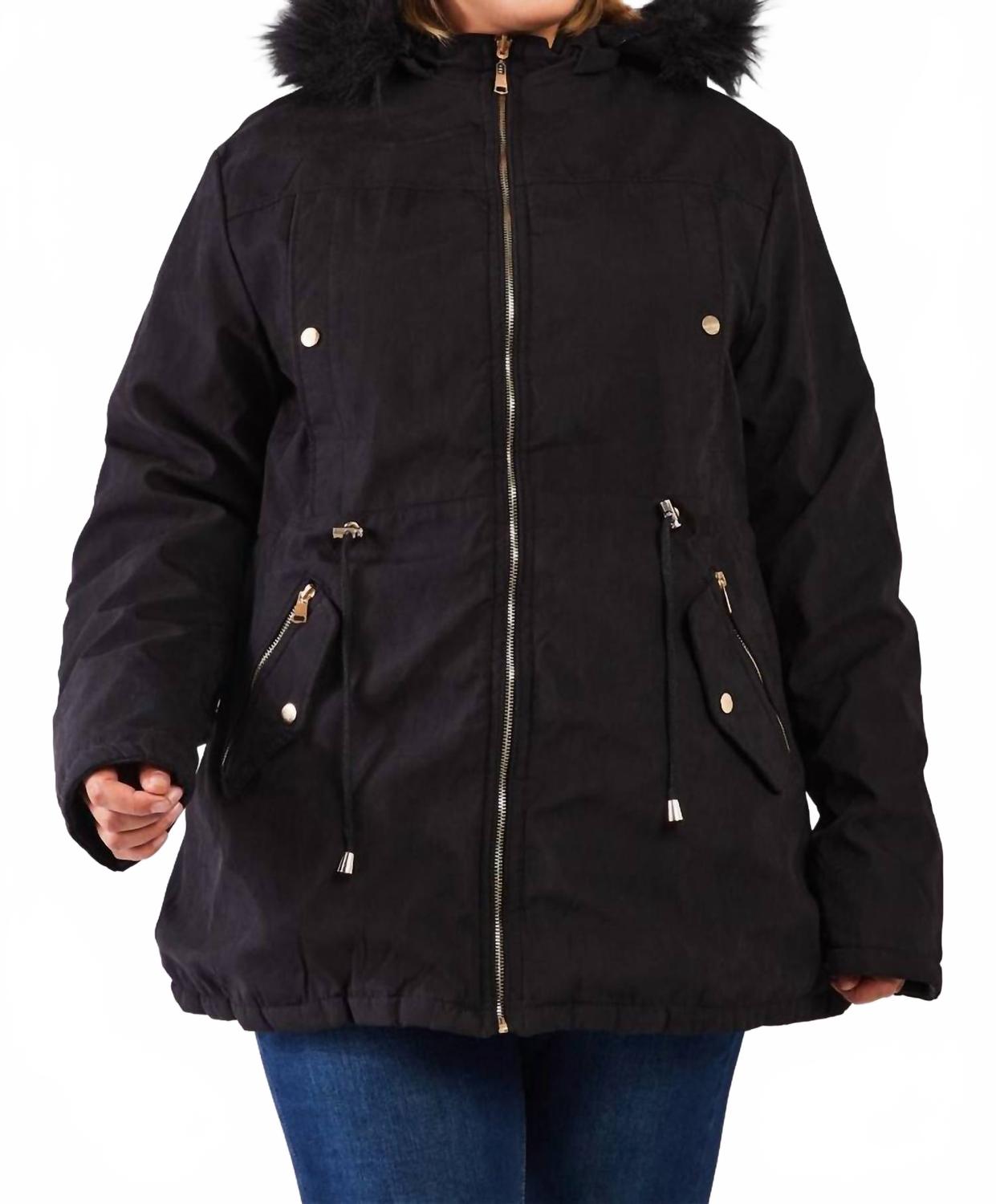 Двусторонняя парка и пуховик с мехом плюс размера в черном цвете And. Collection
Двусторонняя парка и пуховик с мехом плюс размера в черном цвете And. Collection