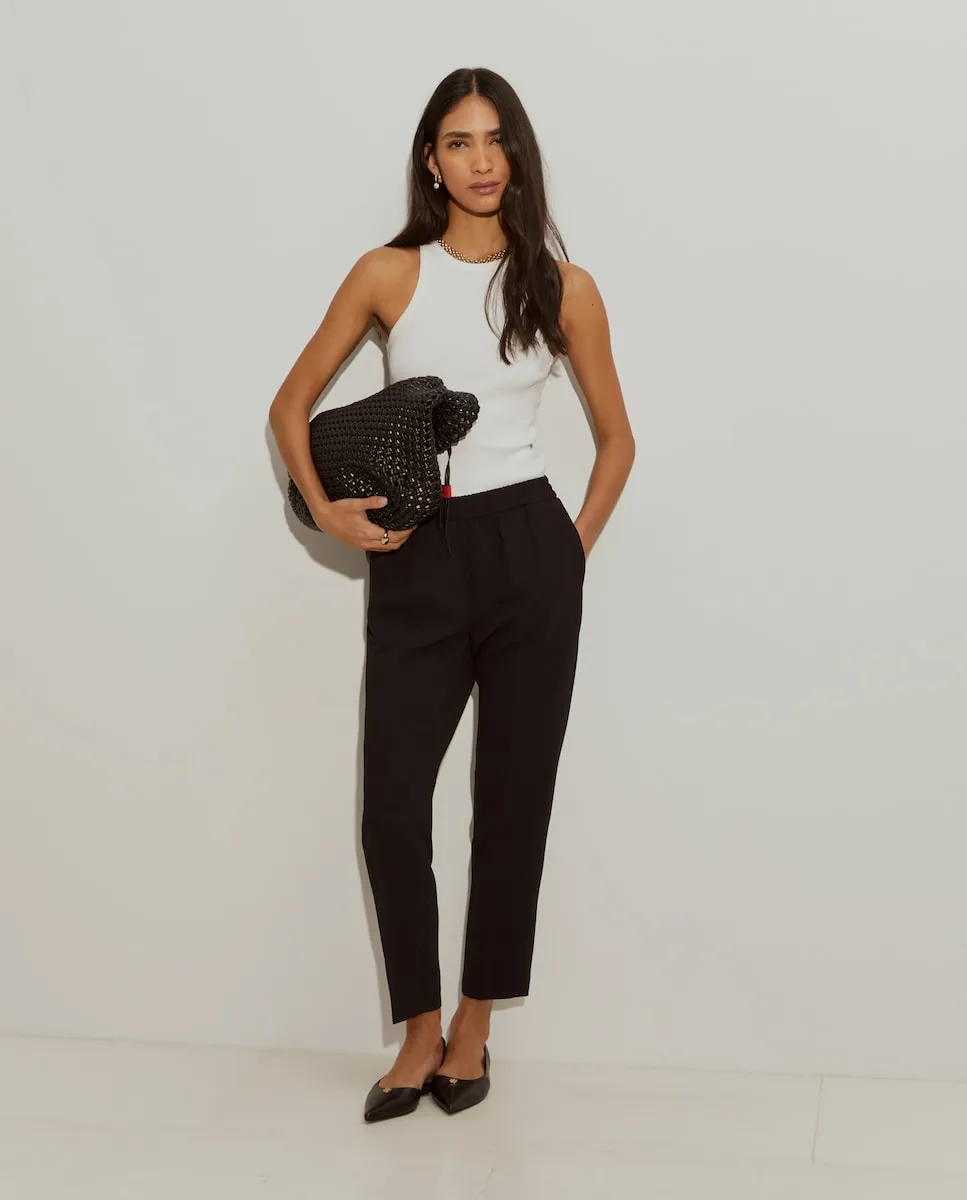 Женские брюки свободного кроя со стрелками Lion Of Porches, черный
Женские брюки свободного кроя со стрелками Lion Of Porches, черный