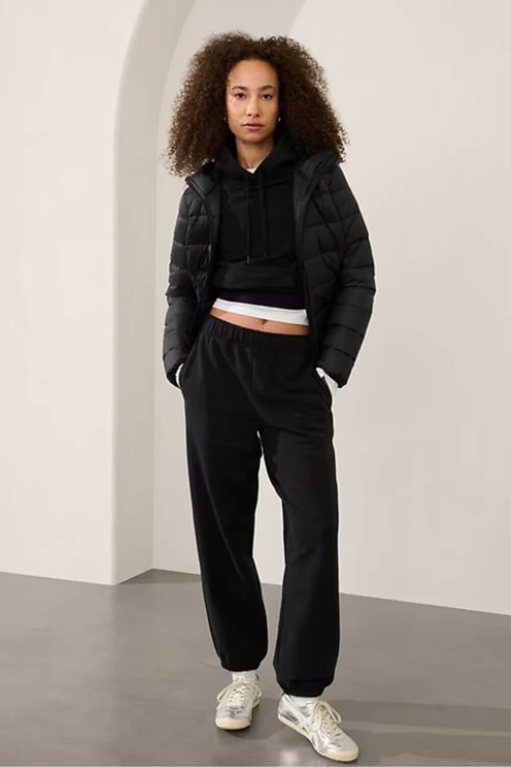 Пуховик Aire Athleta, черный
Пуховик Aire Athleta, черный