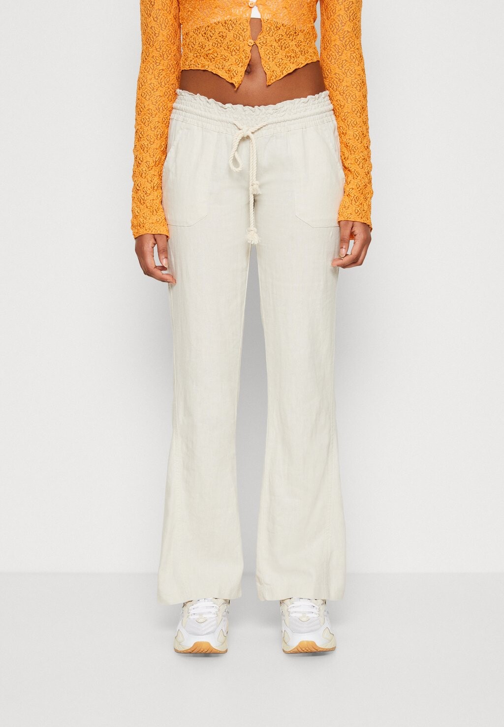 Брюки Oceanside Roxy, цвет taupe
Брюки Oceanside Roxy, цвет taupe