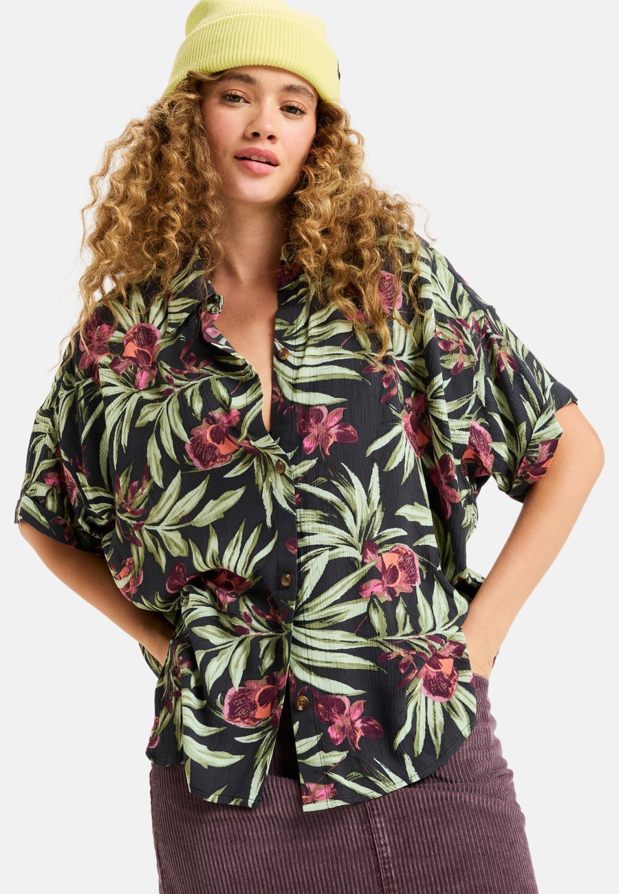 Блуза Roxy Button-down blouse, Kta/Black
Блуза Roxy Button-down blouse, Kta/Black