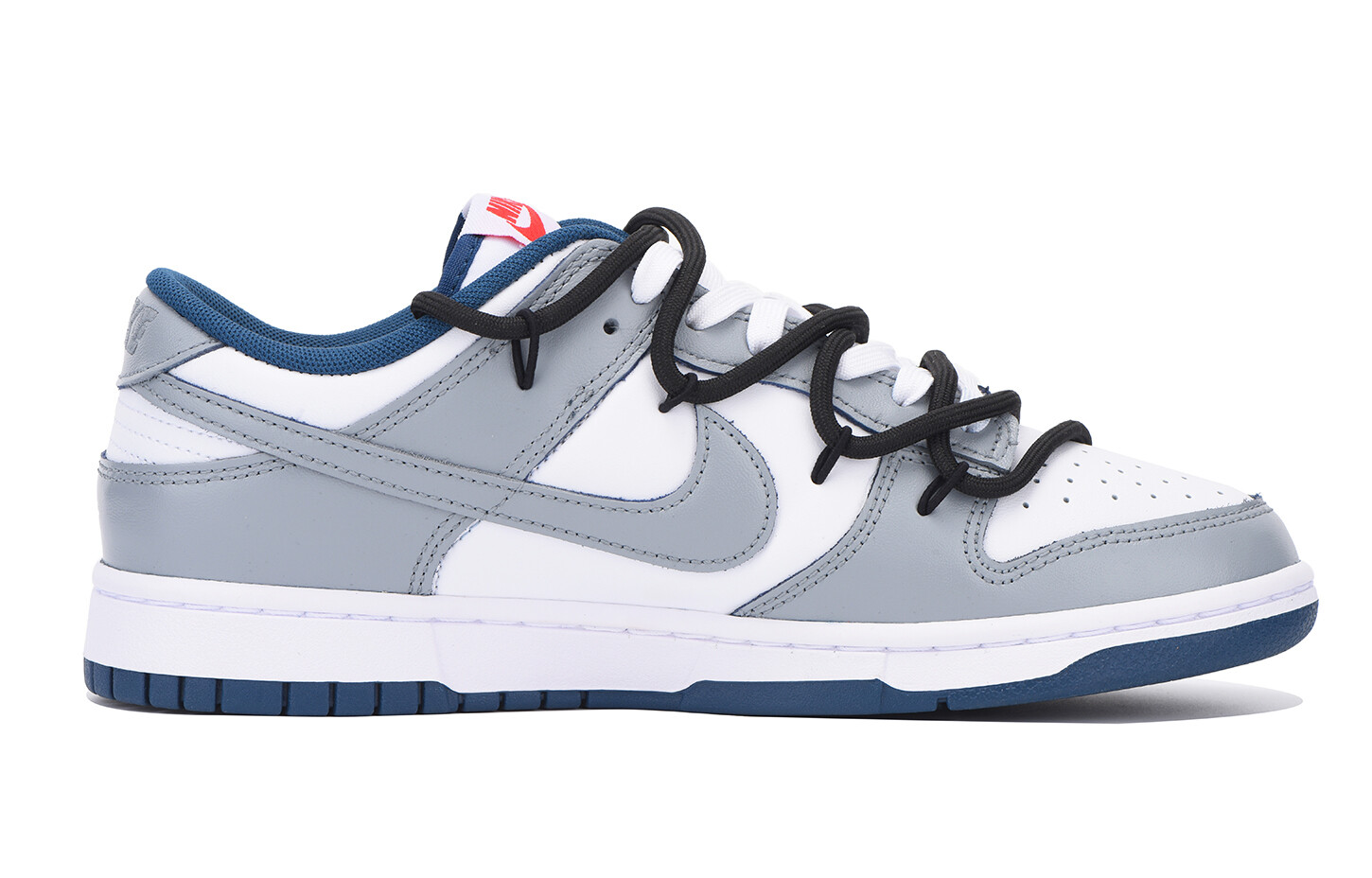 Кроссовки Nike Dunk Skateboarding Shoes Men Low-top White/cyan/blue, темно-синий
Кроссовки Nike Dunk Skateboarding Shoes Men Low-top White/cyan/blue, темно-синий