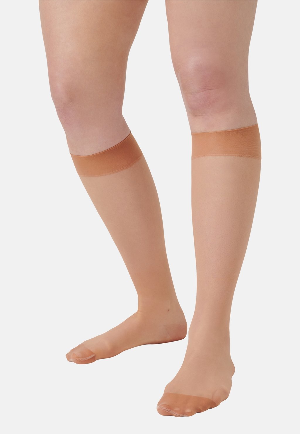 Носки выше колена INVISIBLE COMPRESSION KNEE-HIGH 15 DEN MADE IN GERMANY ITEM m6, песочный
Носки выше колена INVISIBLE COMPRESSION KNEE-HIGH 15 DEN MADE IN GERMANY ITEM m6, песочный