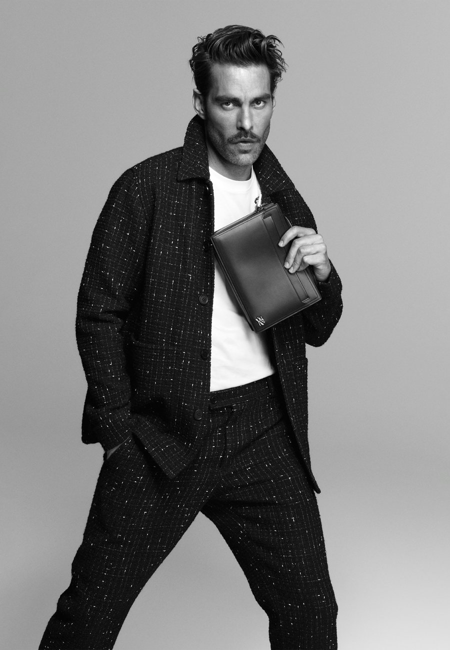 Клатч KARL LAGERFELD K/AUTOGRAPH POUCH, Black
Клатч KARL LAGERFELD K/AUTOGRAPH POUCH, Black