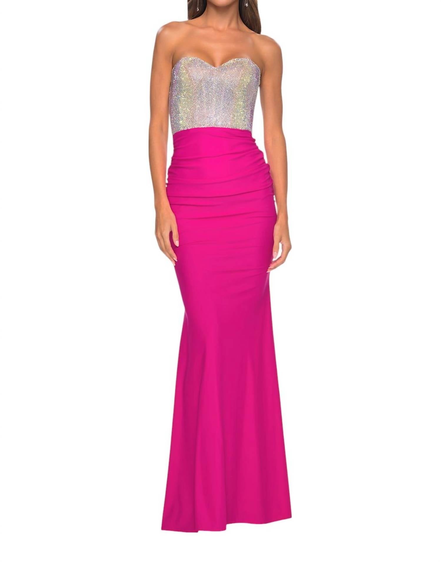 Полностью расшитый стразами корсет с сеткой для выпускного платье в ярком фуксии La Femme, фуксия
Полностью расшитый стразами корсет с сеткой для выпускного платье в ярком фуксии La Femme, фуксия