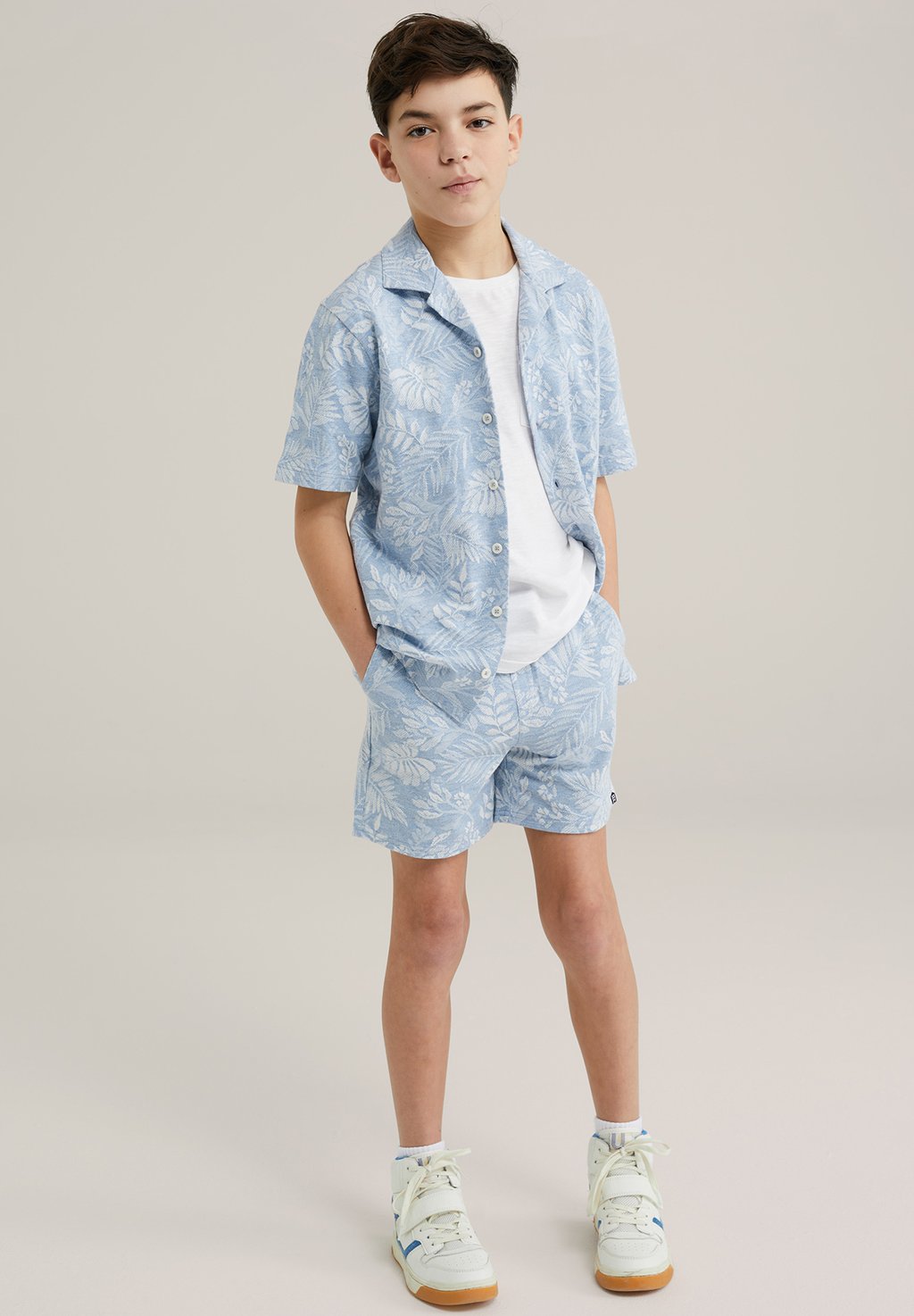 Шорты WE Fashion, светло-голубой
Шорты WE Fashion, светло-голубой