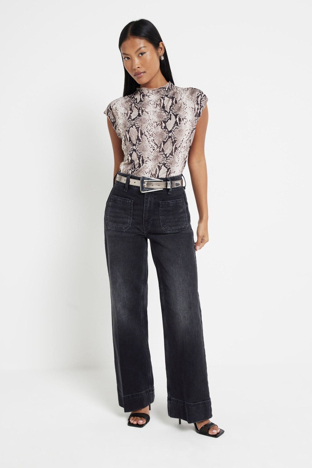 Джинсы Petite с высокой посадкой и широкими штанинами River Island, черный
Джинсы Petite с высокой посадкой и широкими штанинами River Island, черный