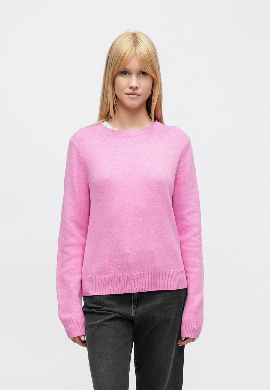 Джемпер GAP CASHSOFT CREW, Pretty Pink/Pink
Джемпер GAP CASHSOFT CREW, Pretty Pink/Pink