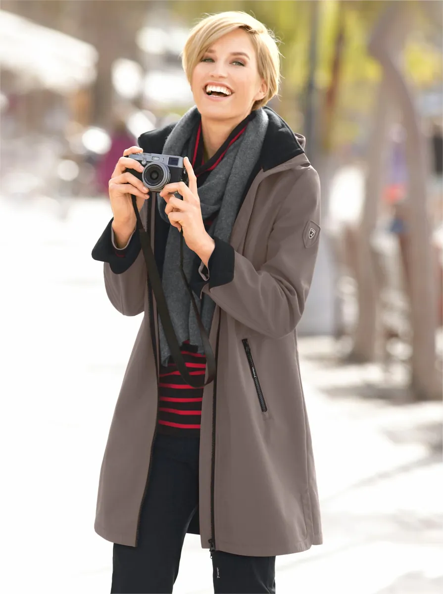 Повседневная куртка из софтшелла с капюшоном Casual Looks, коричневый
Повседневная куртка из софтшелла с капюшоном Casual Looks, коричневый