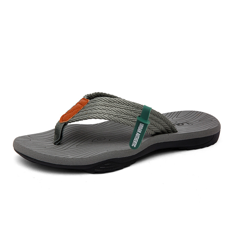 URBAN AUTHENTIC Серые мужские шлепанцы с противоскользящим покрытием и устойчивостью к истиранию, цвет Gray
URBAN AUTHENTIC Серые мужские шлепанцы с противоскользящим покрытием и устойчивостью к истиранию, цвет Gray