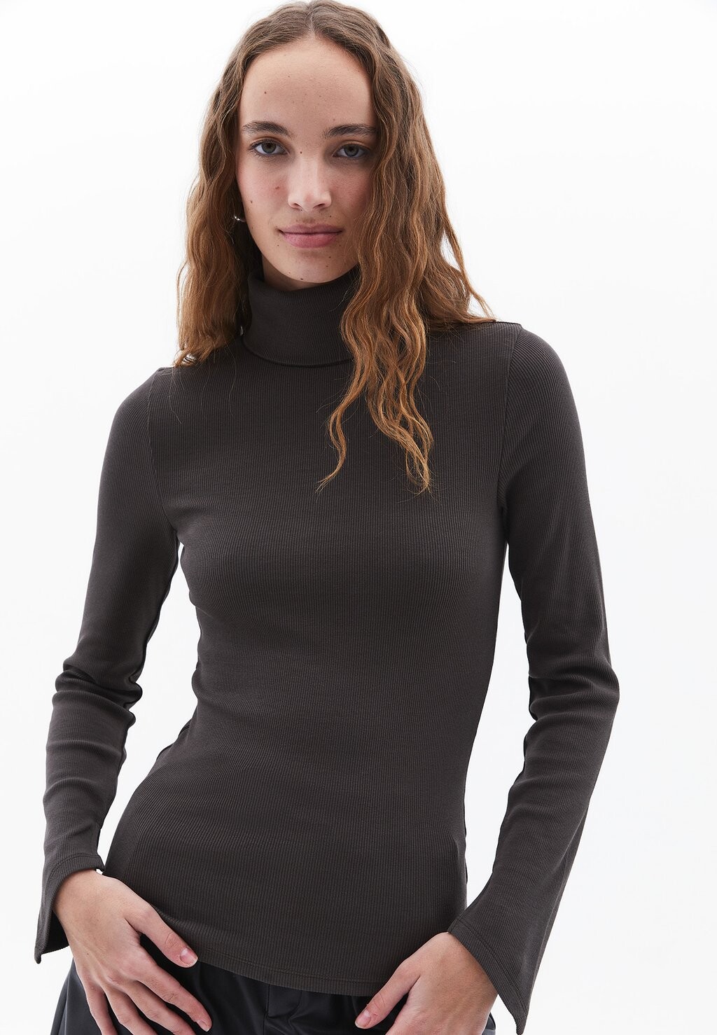 Рубашка с длинным рукавом TURTLE NECK WITH LONG SLEEVES OXXO, оливковый 
Рубашка с длинным рукавом TURTLE NECK WITH LONG SLEEVES OXXO, оливковый