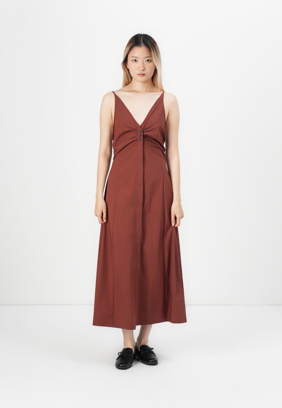 Платье PARFOIS DRESS SEBASTIAO, Brown
Платье PARFOIS DRESS SEBASTIAO, Brown