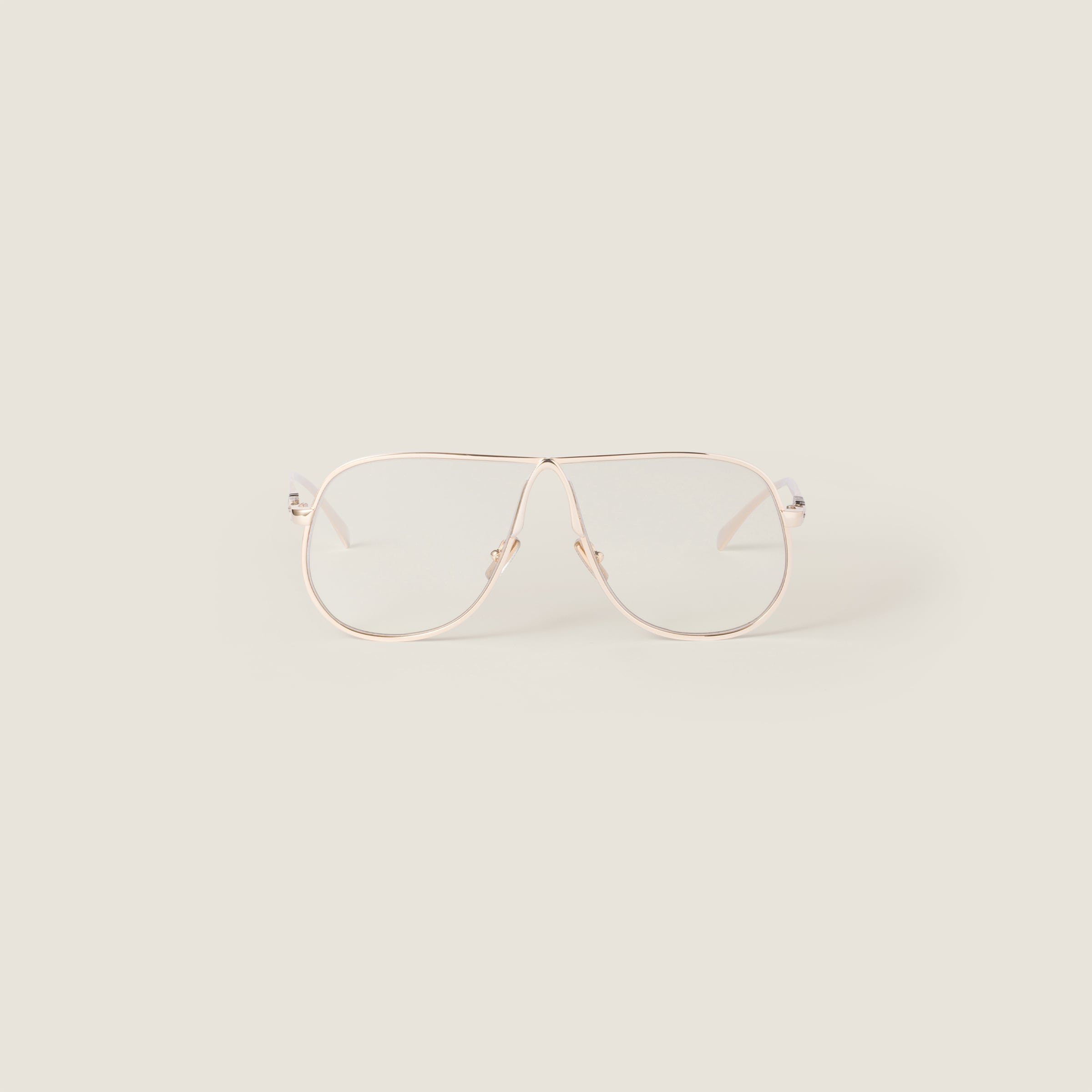Солнцезащитные очки miu ombre MIU MIU, прозрачные линзы с голубым фильтром
Солнцезащитные очки miu ombre MIU MIU, прозрачные линзы с голубым фильтром