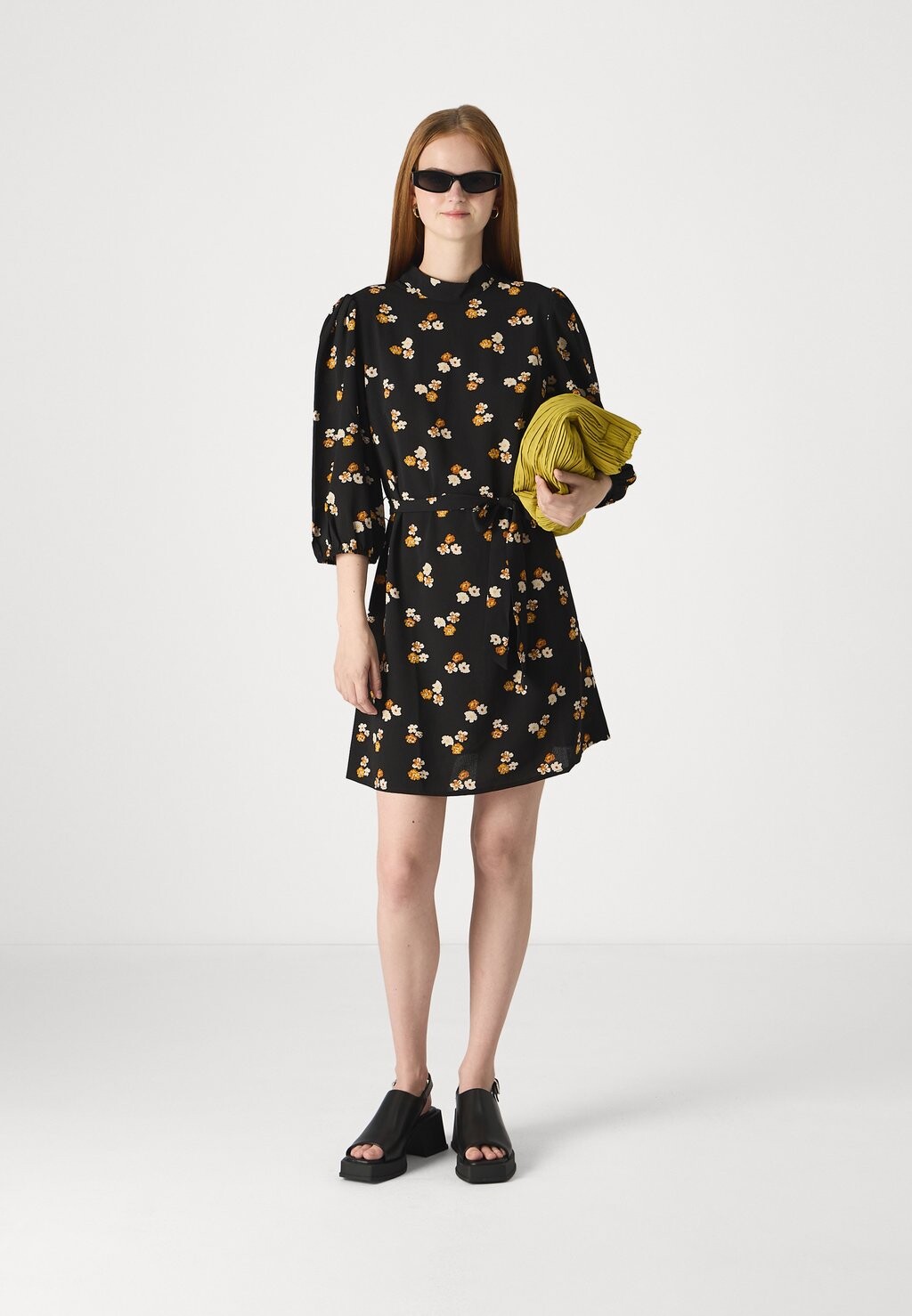 Коктейльное/праздничное платье ONLNOVA LIFE SWIRLA DRESS ONLY, черный
Коктейльное/праздничное платье ONLNOVA LIFE SWIRLA DRESS ONLY, черный