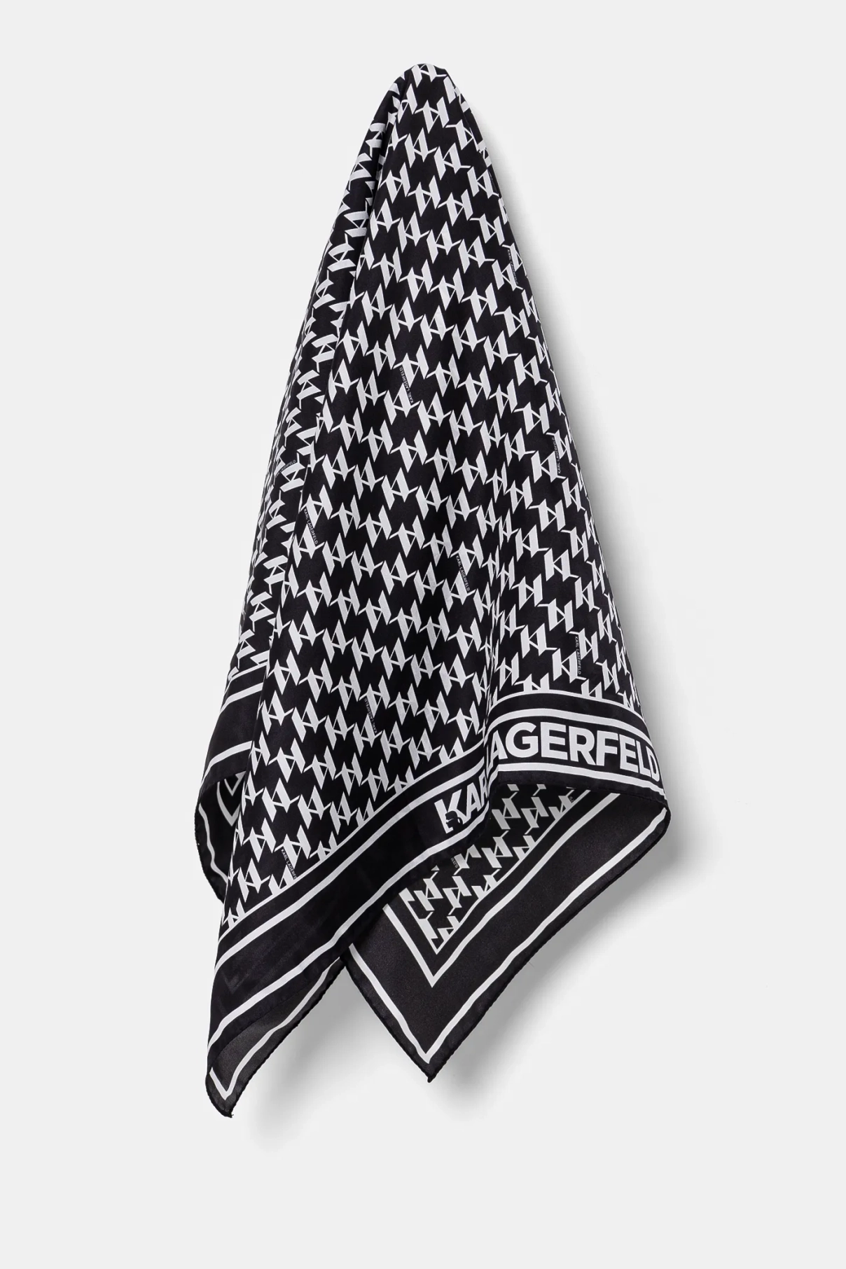 Шелковая шаль Karl Lagerfeld, мультиколор
Шелковая шаль Karl Lagerfeld, мультиколор