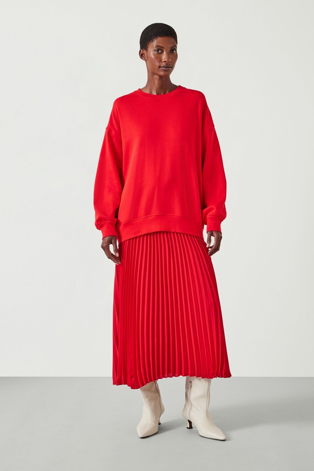 Платье свитер Gabriela с плиссированной юбкой Hush, красный
Платье свитер Gabriela с плиссированной юбкой Hush, красный