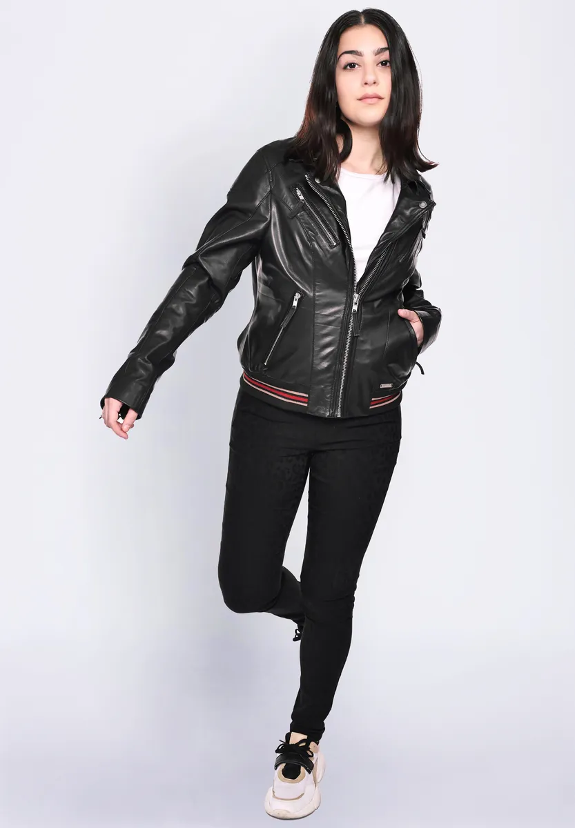 Кожаная куртка МУСТАНГ "31020149" Mustang, черный
Кожаная куртка МУСТАНГ "31020149" Mustang, черный