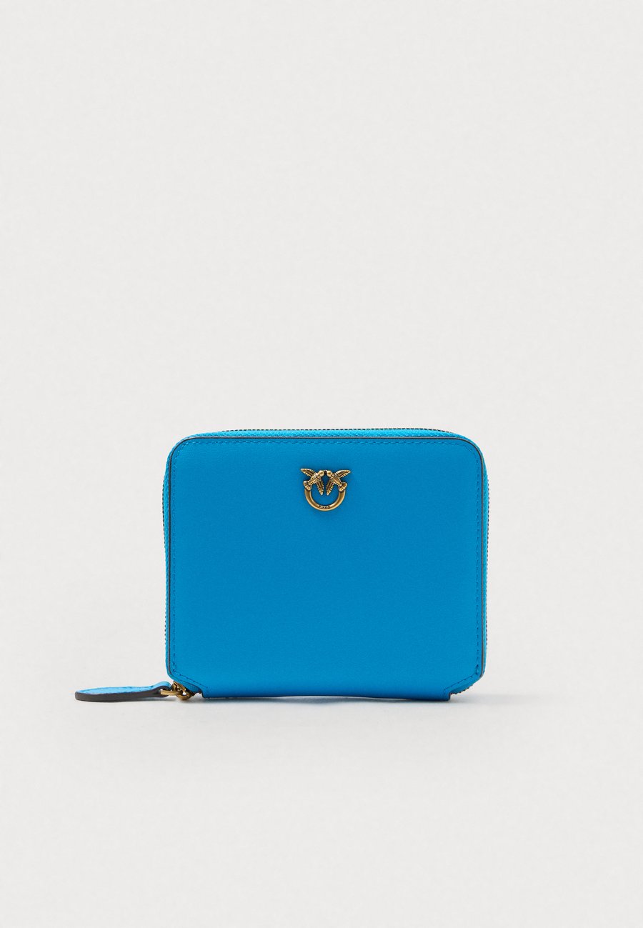 Кошелек Pinko TAYLOR ZIP AROUND, Azzurro Dresda/Gold-Coloured/Light Blue
Кошелек Pinko TAYLOR ZIP AROUND, Azzurro Dresda/Gold-Coloured/Light Blue