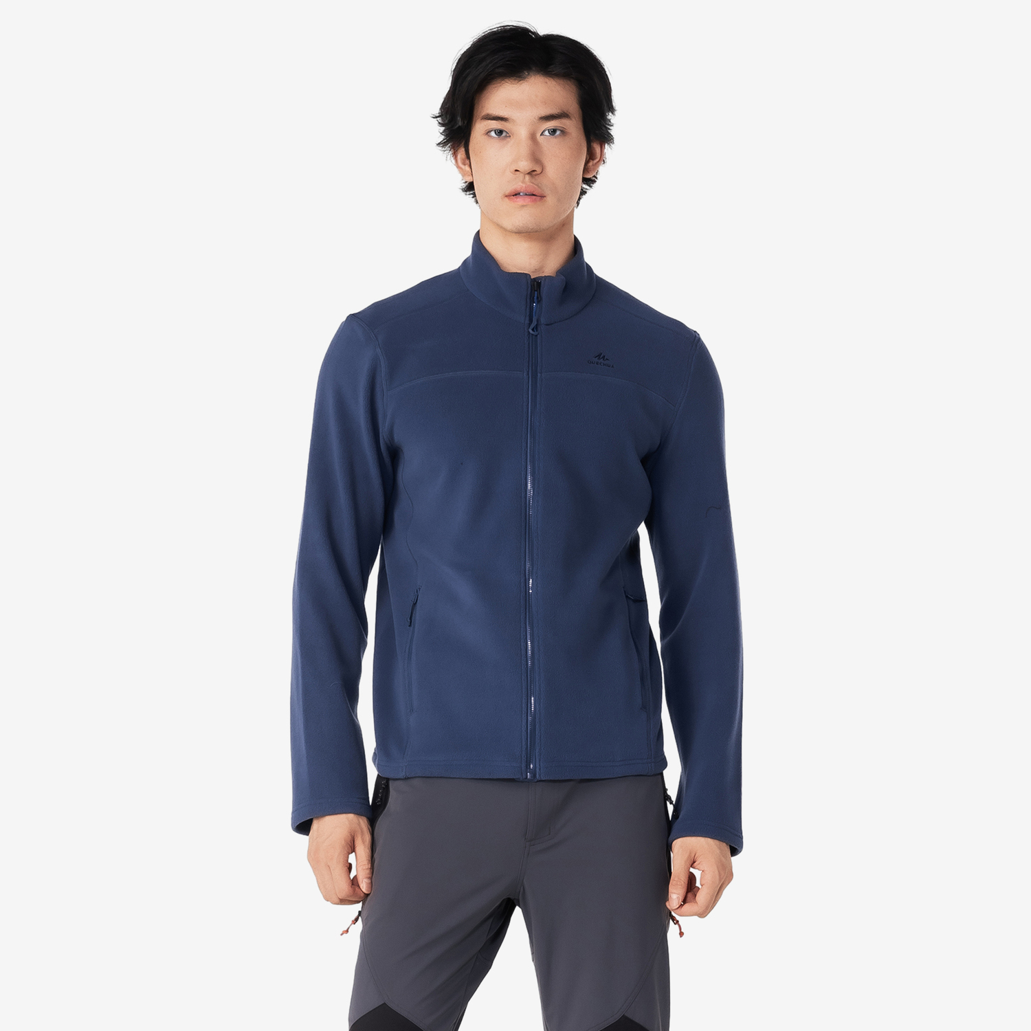 Мужская флисовая утеплённая куртка для горных походов Quechua MH100 индиго
Мужская флисовая утеплённая куртка для горных походов Quechua MH100 индиго