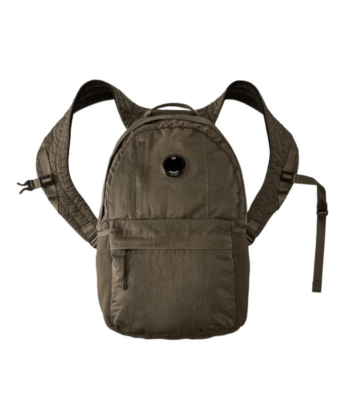 Нейлоновый рюкзак темно-серого цвета C.P. Company, зеленый
Нейлоновый рюкзак темно-серого цвета C.P. Company, зеленый