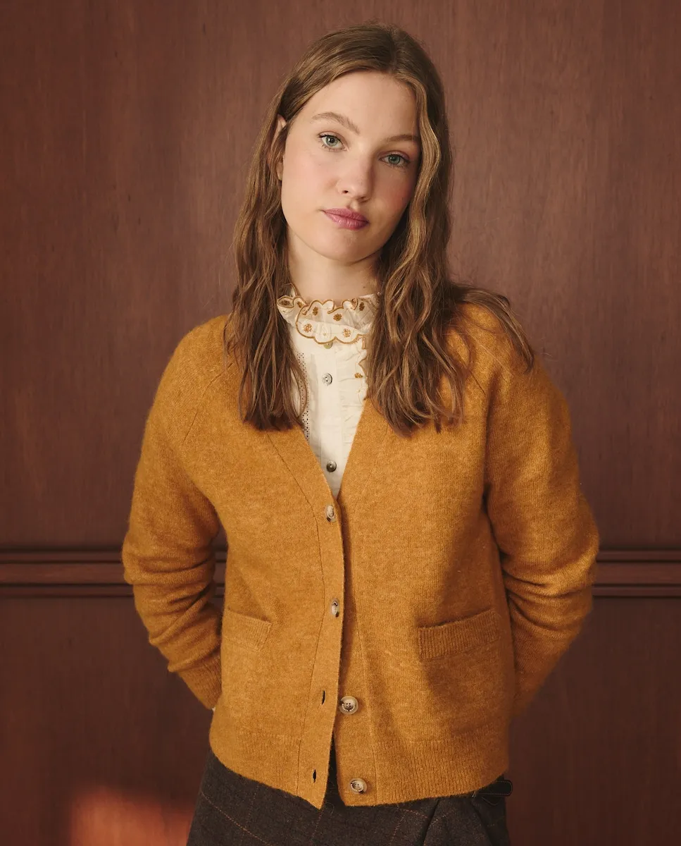 Женский однотонный кардиган с длинным рукавом Lloyd's, горчичный
Женский однотонный кардиган с длинным рукавом Lloyd's, горчичный