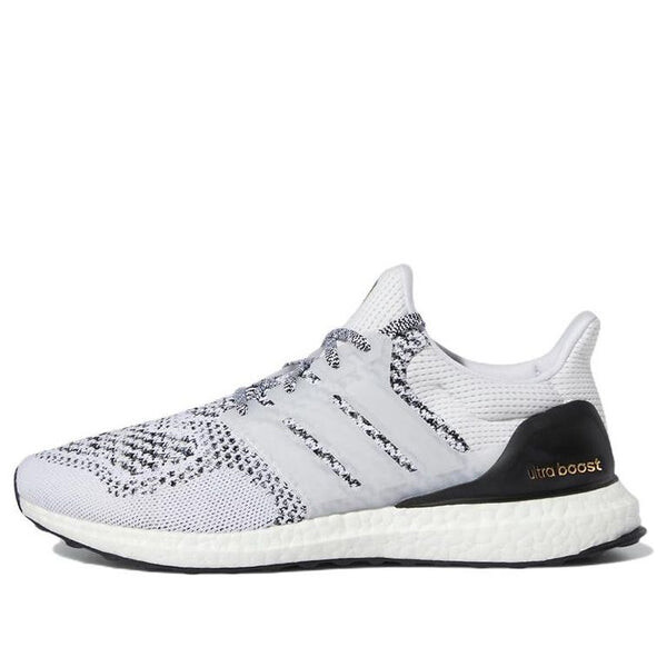 Кроссовки ultraboost 1.0 днк Adidas, белый
Кроссовки ultraboost 1.0 днк Adidas, белый
