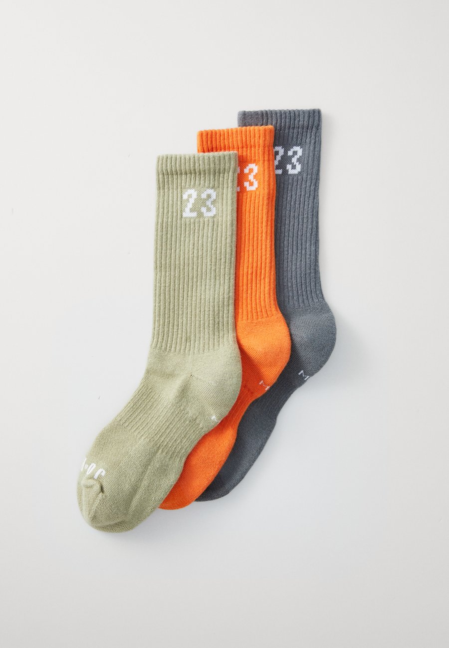 Носки Jordan ESSENTIAL CREW 3 PACK UNISEX, Medium Khaki/Iron Grey/Starfish/White/Black
Носки Jordan ESSENTIAL CREW 3 PACK UNISEX, Medium Khaki/Iron Grey/Starfish/White/Black