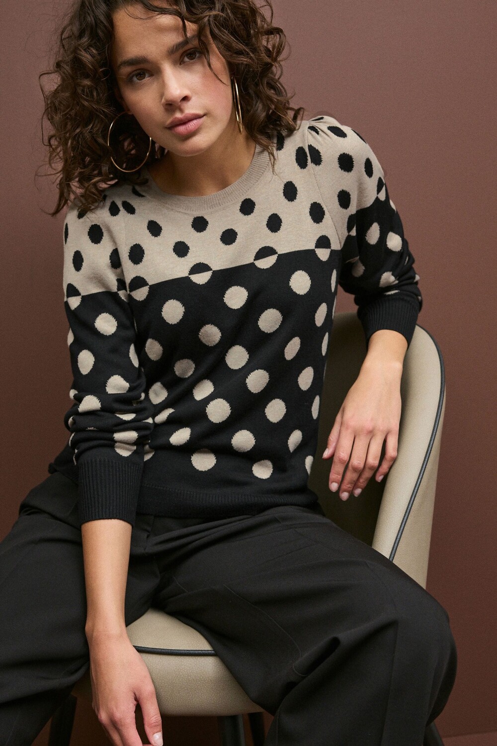 Вязаный джемпер с круглым вырезом и длинными рукавами Next, черный
Вязаный джемпер с круглым вырезом и длинными рукавами Next, черный