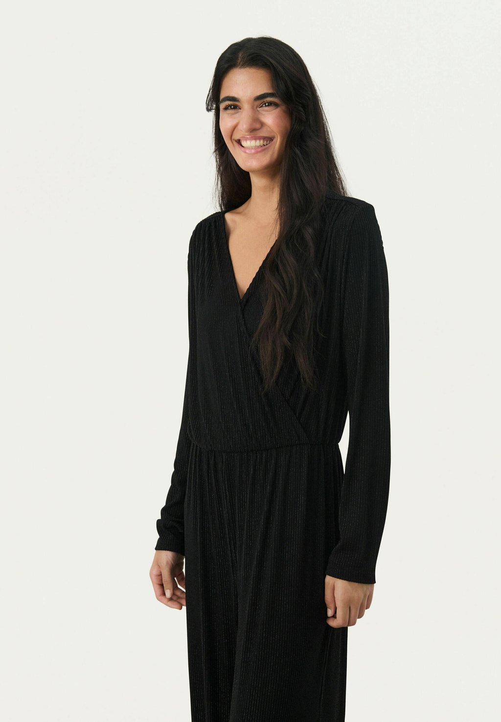 Комбинезон MIELLAPW JU Part Two, черный
Комбинезон MIELLAPW JU Part Two, черный