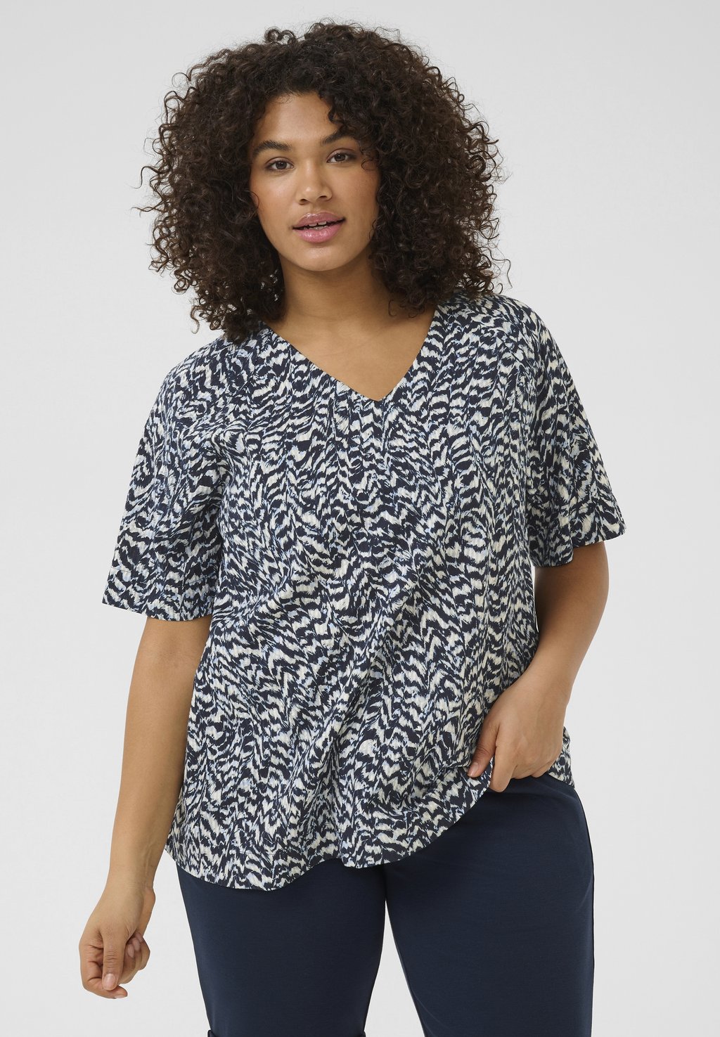 Блуза KCRAFIA Kaffe Curve, синий
Блуза KCRAFIA Kaffe Curve, синий