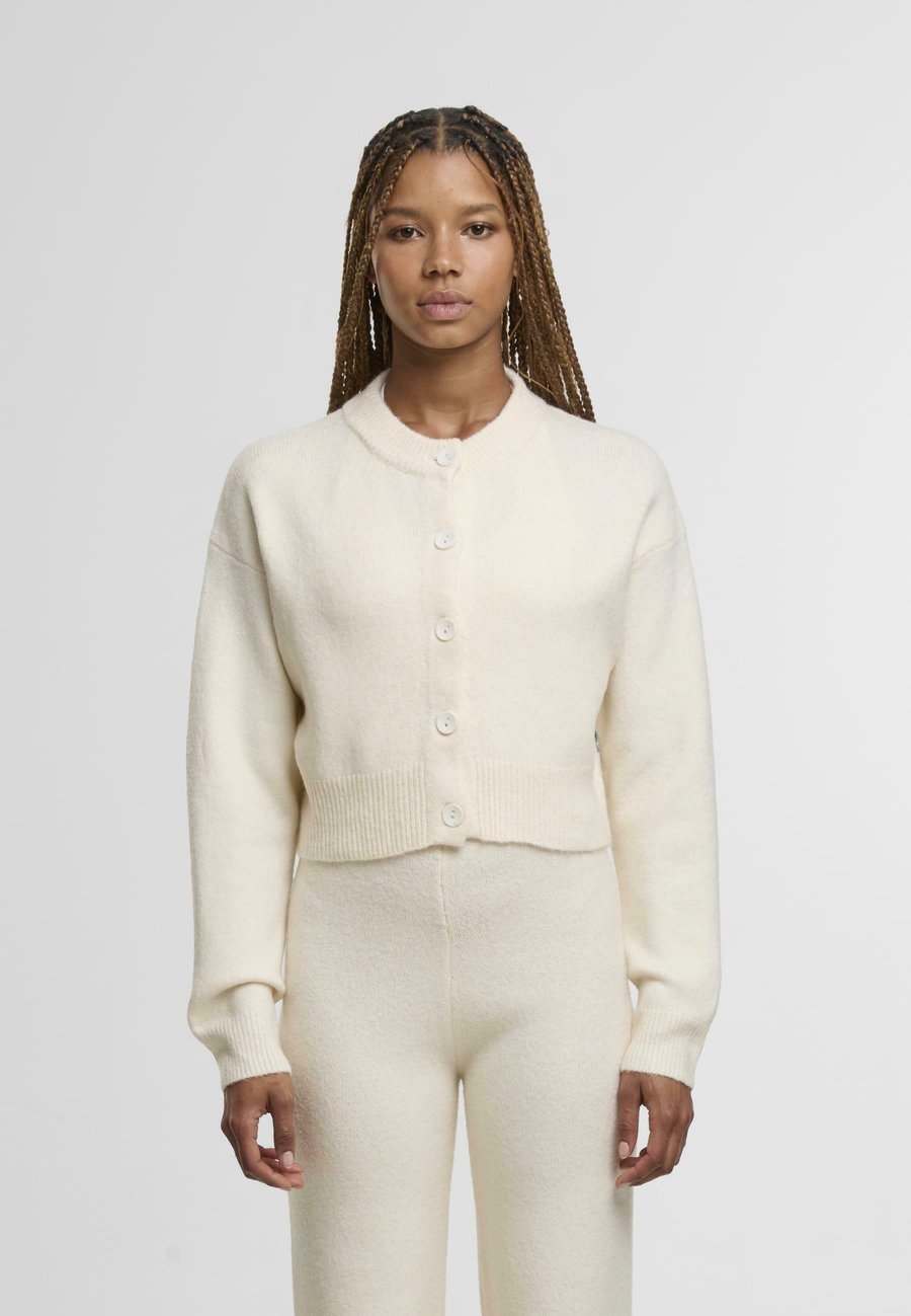 Кардиган Urban Classics SOFT TOUCH SHORT, Beige
Кардиган Urban Classics SOFT TOUCH SHORT, Beige