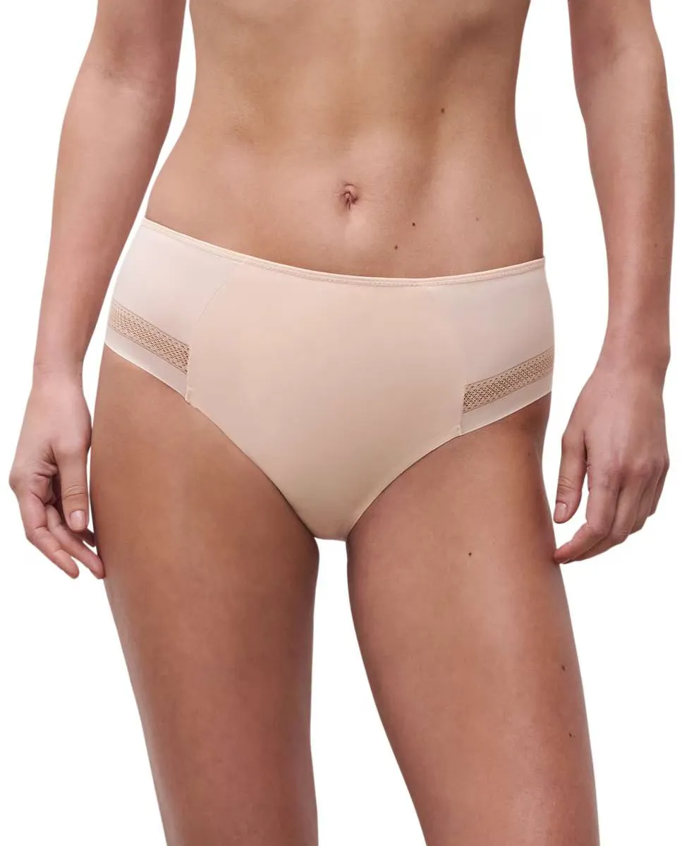 Классические трусы с невидимым эффектом из линейки Easy Bliss Chantelle, бежевый 
Классические трусы с невидимым эффектом из линейки Easy Bliss Chantelle, бежевый