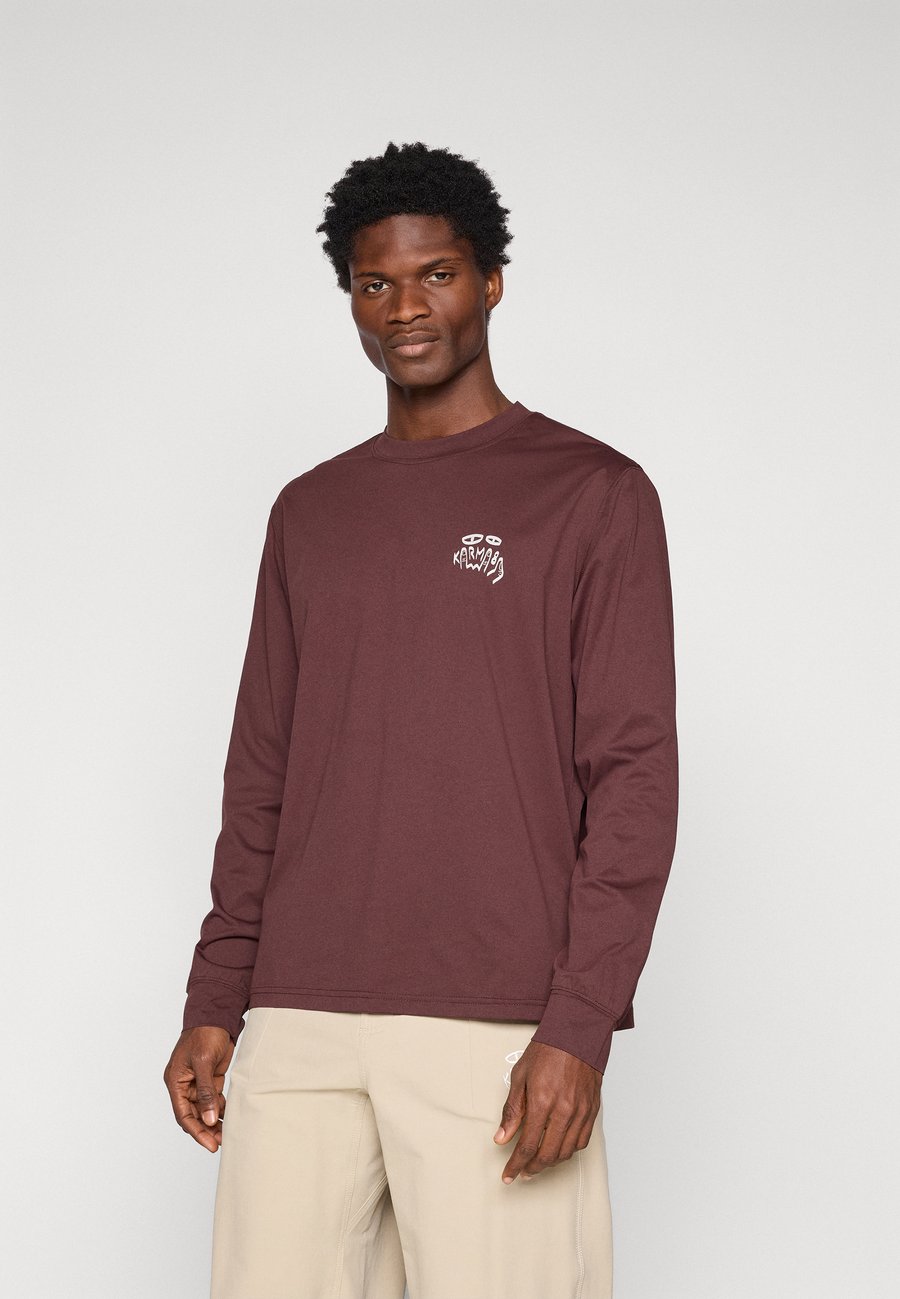 Топ Karma8a REAL SPORTS TEE LIGHT FABRIC, Brown
Топ Karma8a REAL SPORTS TEE LIGHT FABRIC, Brown