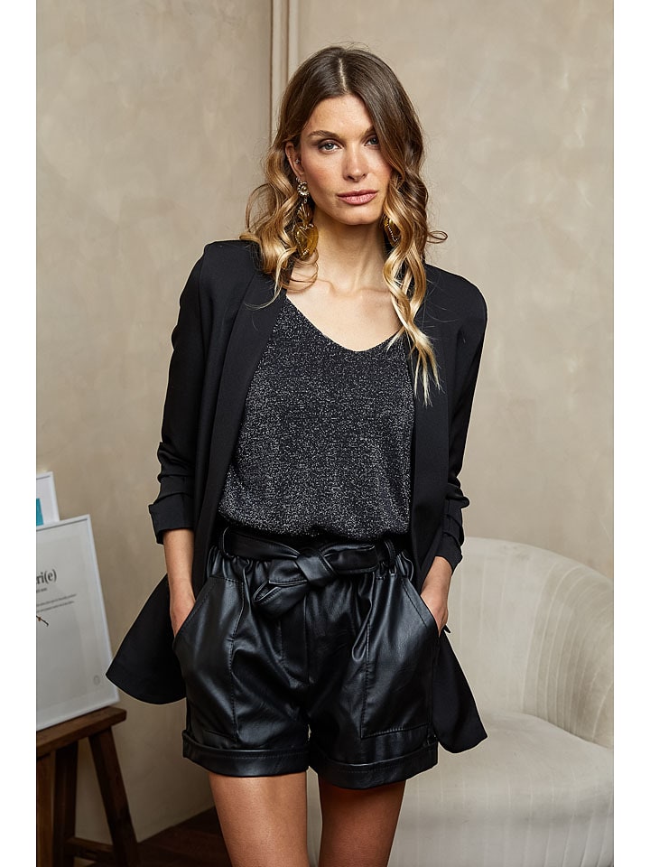 Блейзер Bibas Joséfine, черный
Блейзер Bibas Joséfine, черный