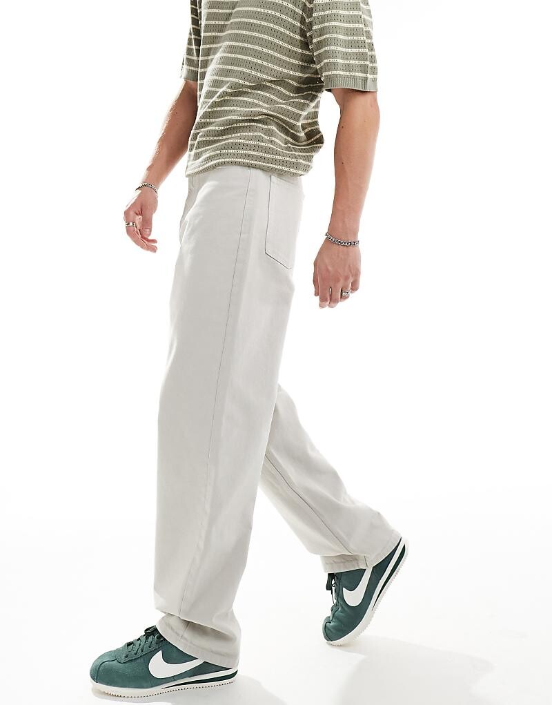 COLLUSION - x014 - Свободные джинсы каменного цвета со средней посадкой и завышенной талией
COLLUSION - x014 - Свободные джинсы каменного цвета со средней посадкой и завышенной талией