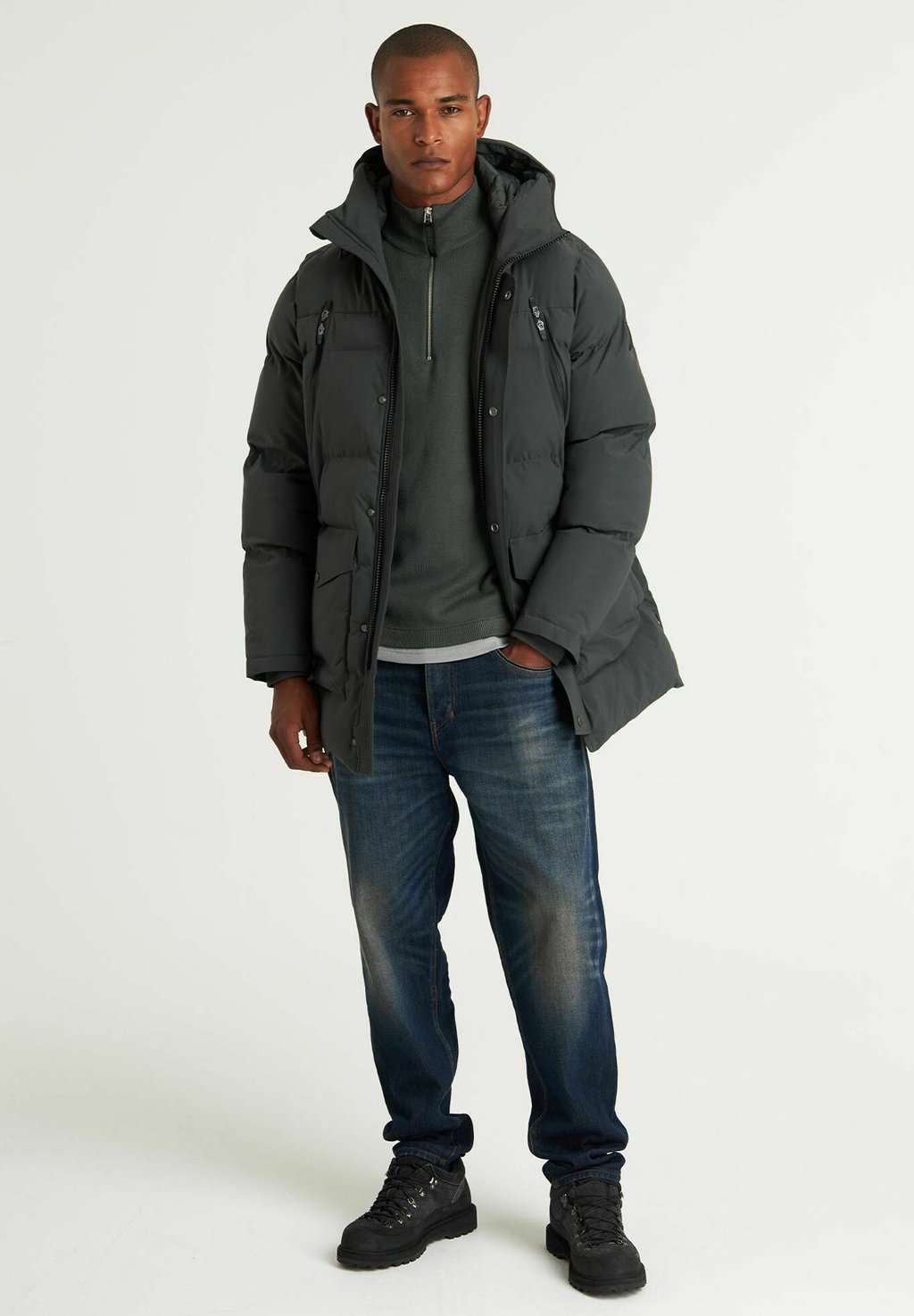 Зимняя куртка EXPLORER TECH CHASIN', темно-зеленый 
Зимняя куртка EXPLORER TECH CHASIN', темно-зеленый