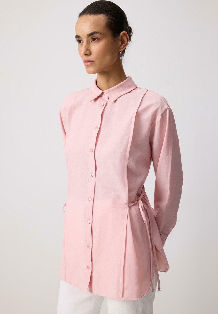 Блуза Touché Privé Button-down blouse, Pink
Блуза Touché Privé Button-down blouse, Pink