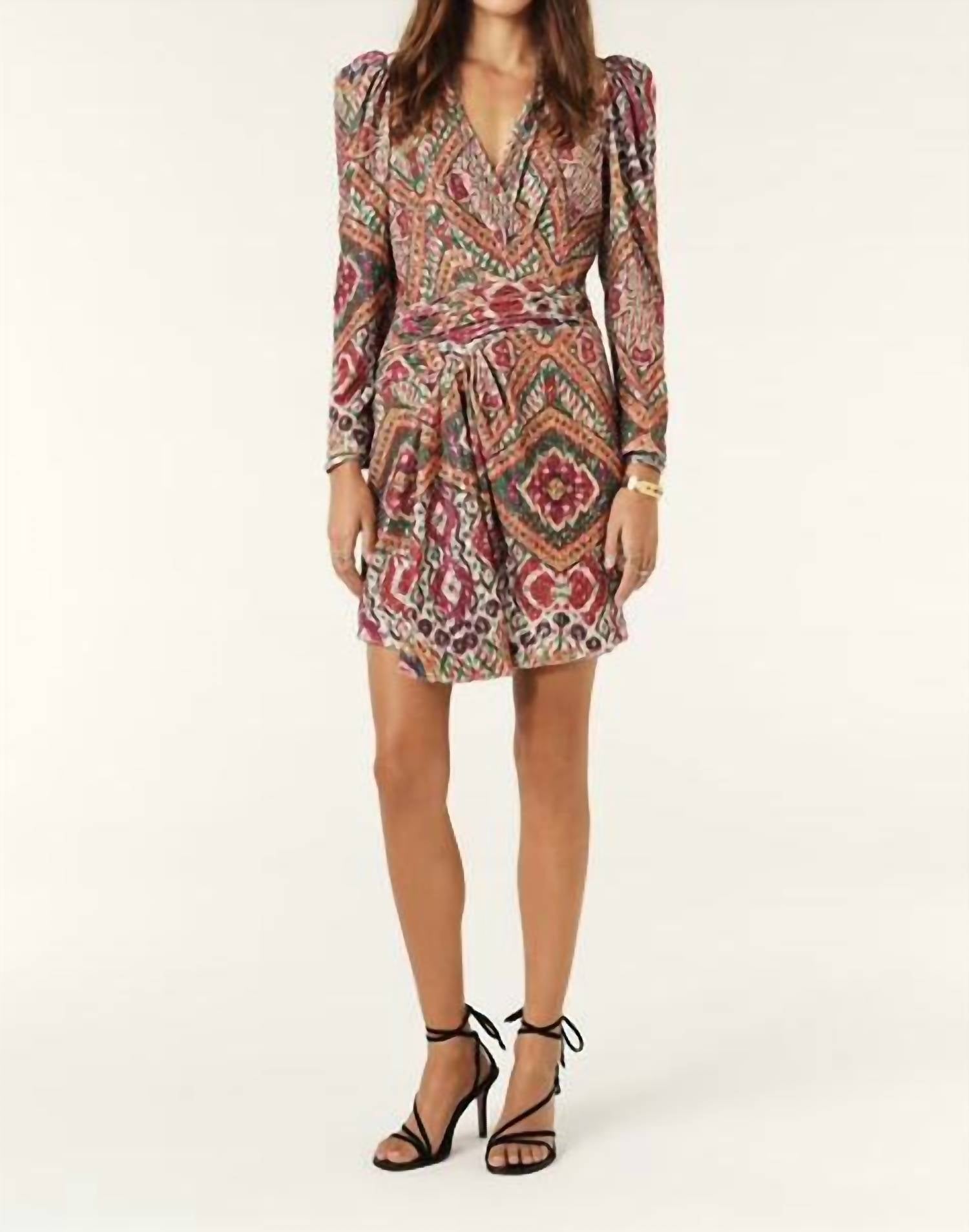 Женское платье ba&sh, цвет ocrr
Женское платье ba&sh, цвет ocrr