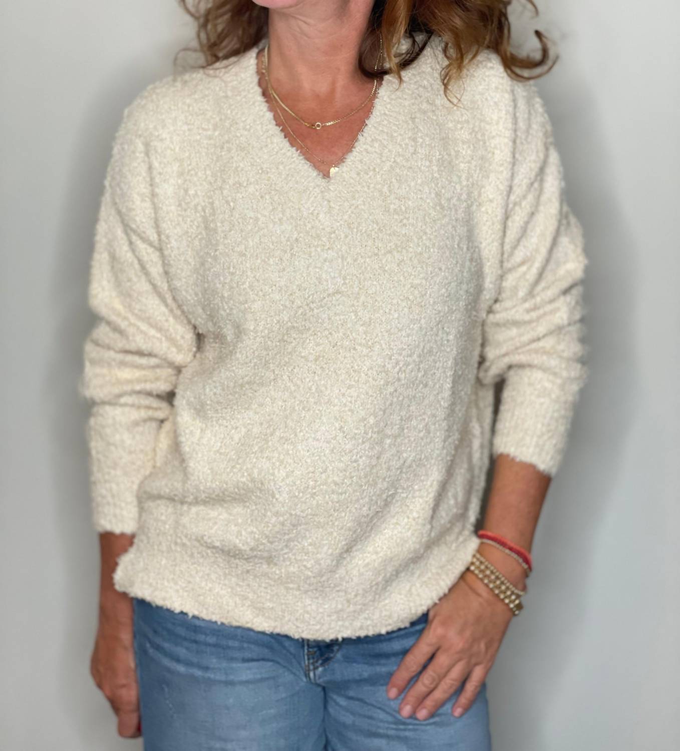 Мягкий пуловер с V-образным вырезом из волос ангела hello nite, цвет angel hair
Мягкий пуловер с V-образным вырезом из волос ангела hello nite, цвет angel hair