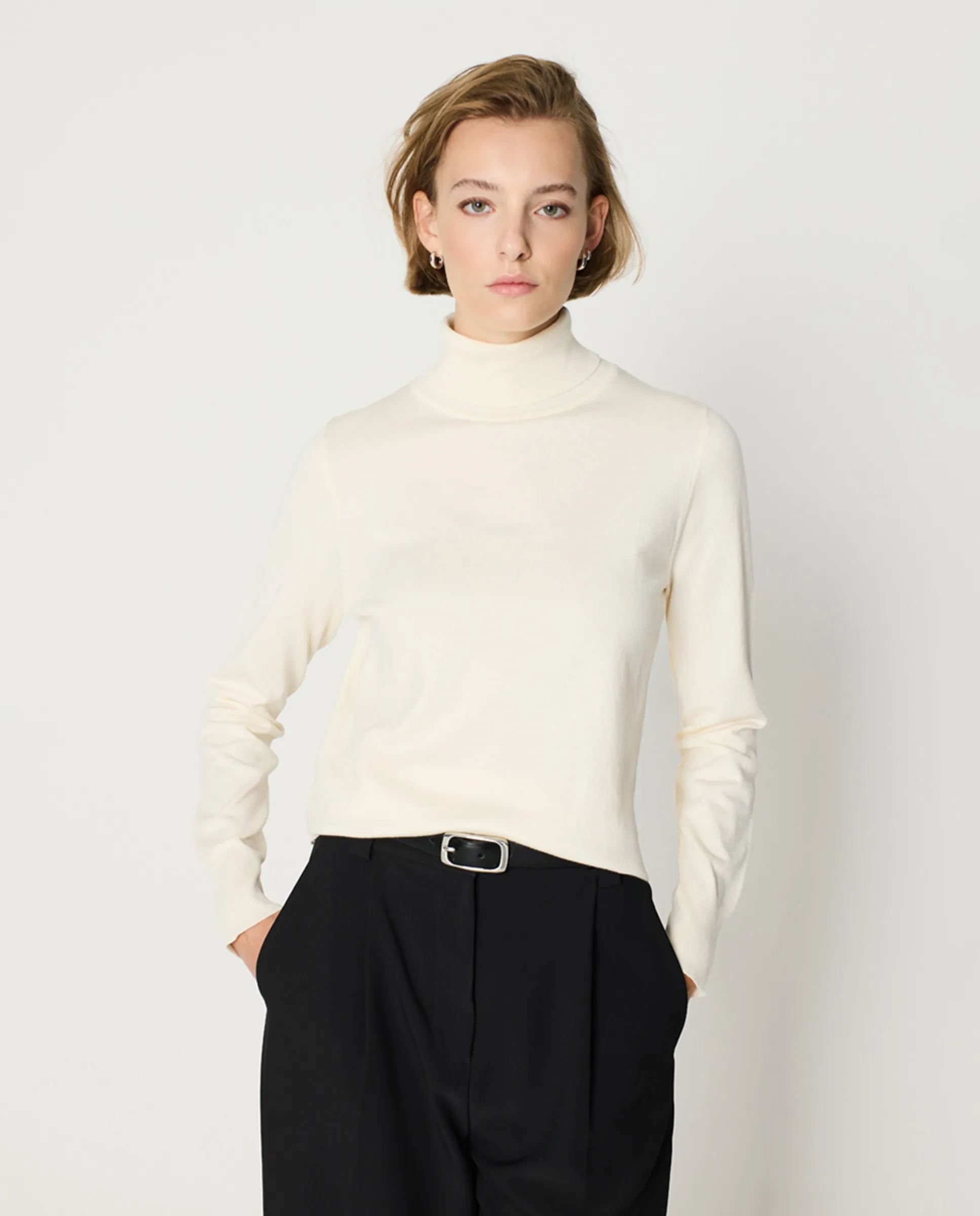 Базовый женский свитер с широкой резинкой на манжетах и подоле Escorpion, пастельно-розовый
Базовый женский свитер с широкой резинкой на манжетах и подоле Escorpion, пастельно-розовый