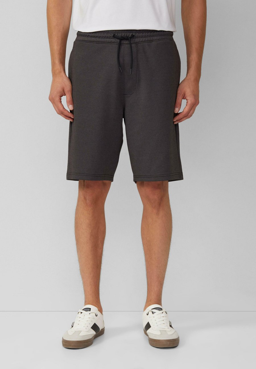 Шорты s.Oliver DETROIT: STRUKTURIERTE, Schwarz/Black
Шорты s.Oliver DETROIT: STRUKTURIERTE, Schwarz/Black