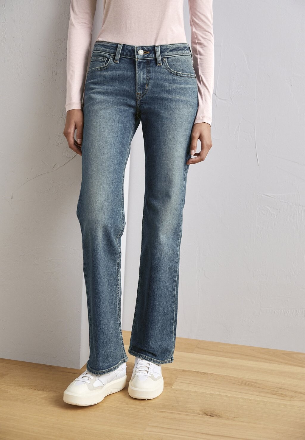 Джинсы-клеш Levi's
Джинсы-клеш Levi's