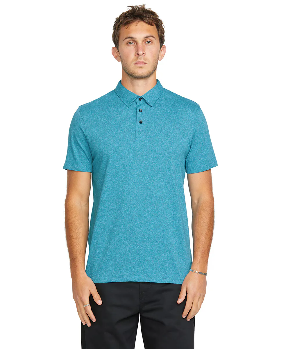 Мужская рубашка-поло с коротким рукавом классического кроя Volcom, синий
Мужская рубашка-поло с коротким рукавом классического кроя Volcom, синий