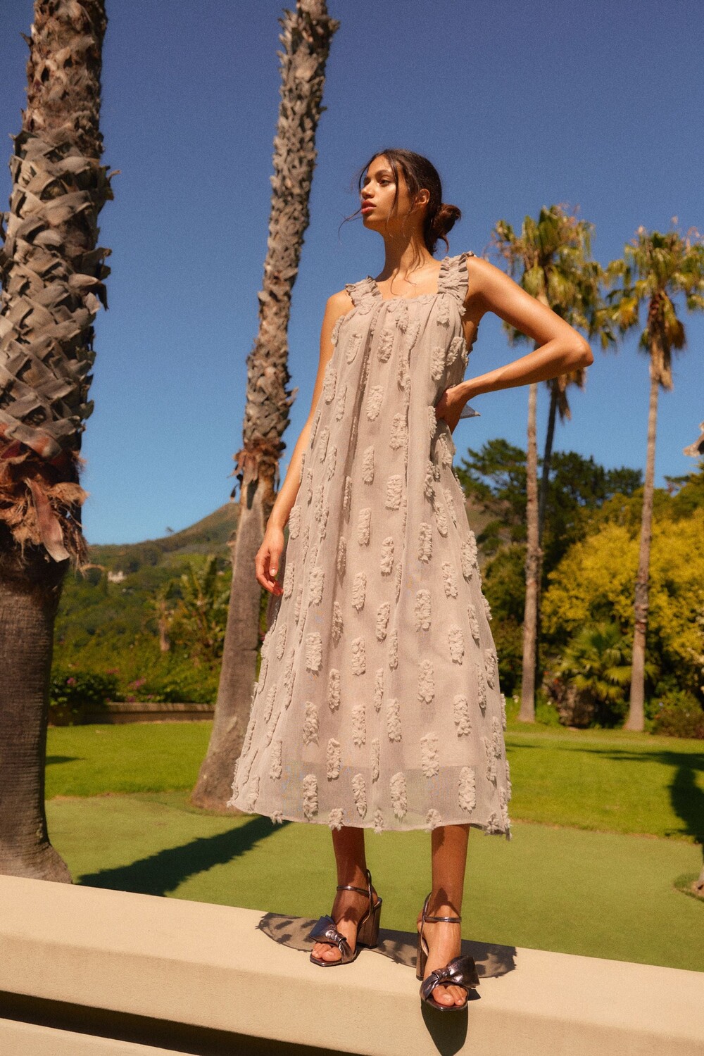 Платье миди с фактурной отделкой и сборками Next, коричневый
Платье миди с фактурной отделкой и сборками Next, коричневый