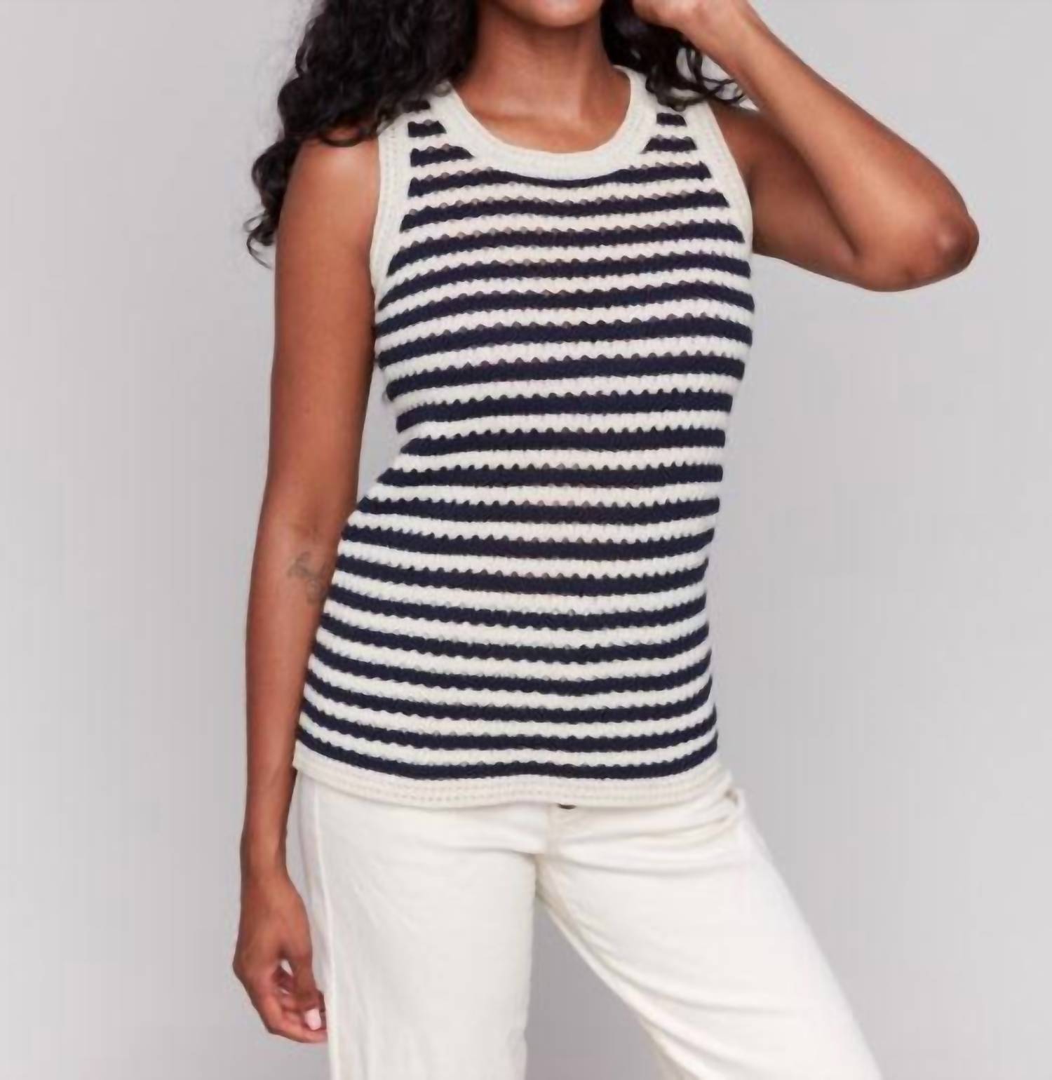 Полосатый свитер без рукавов с декоративной вязкой в морском стиле CHARLIE B, Nautical
Полосатый свитер без рукавов с декоративной вязкой в морском стиле CHARLIE B, Nautical