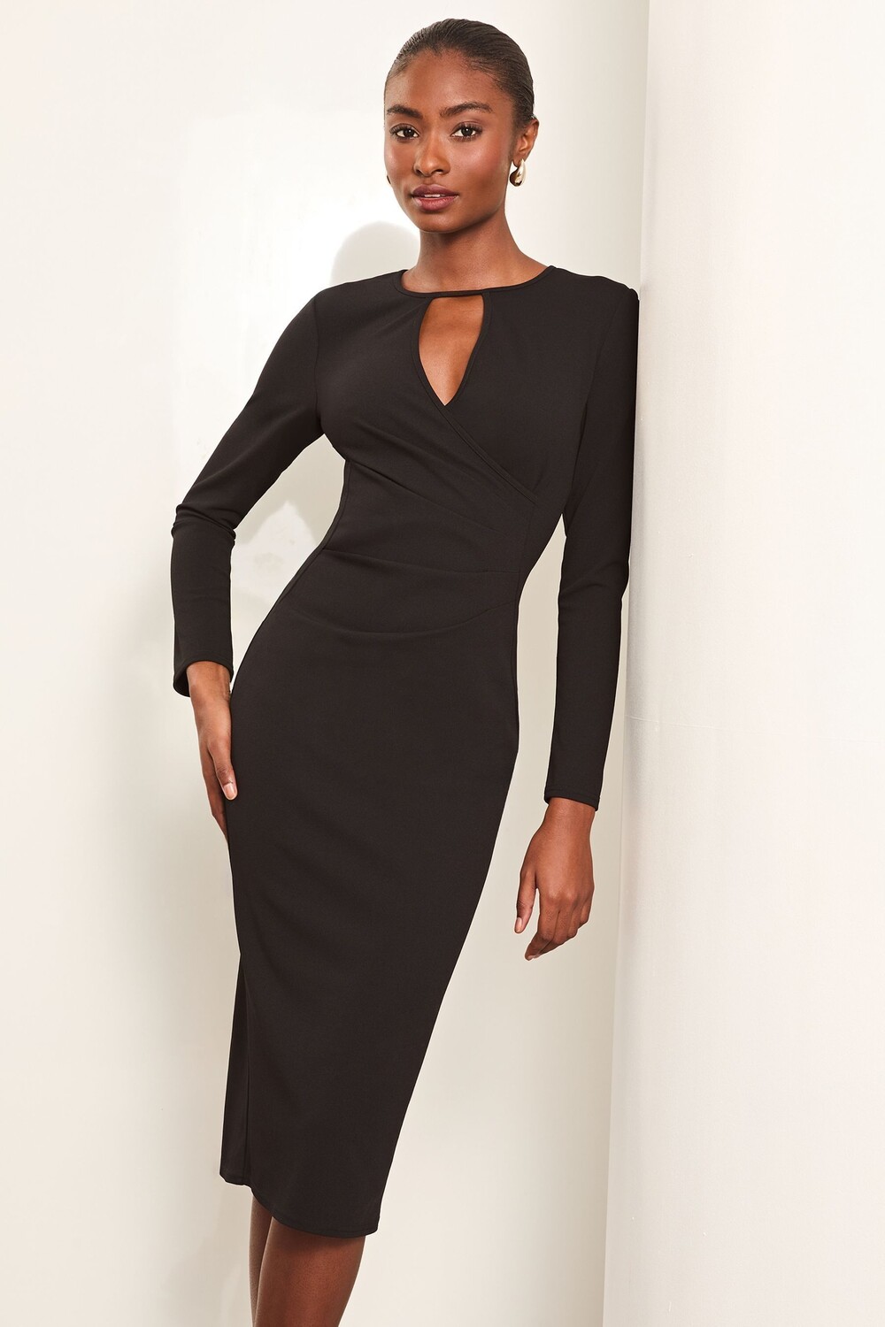 Платье футляр с длинными рукавами и замочной скважиной Lipsy, черный
Платье футляр с длинными рукавами и замочной скважиной Lipsy, черный
