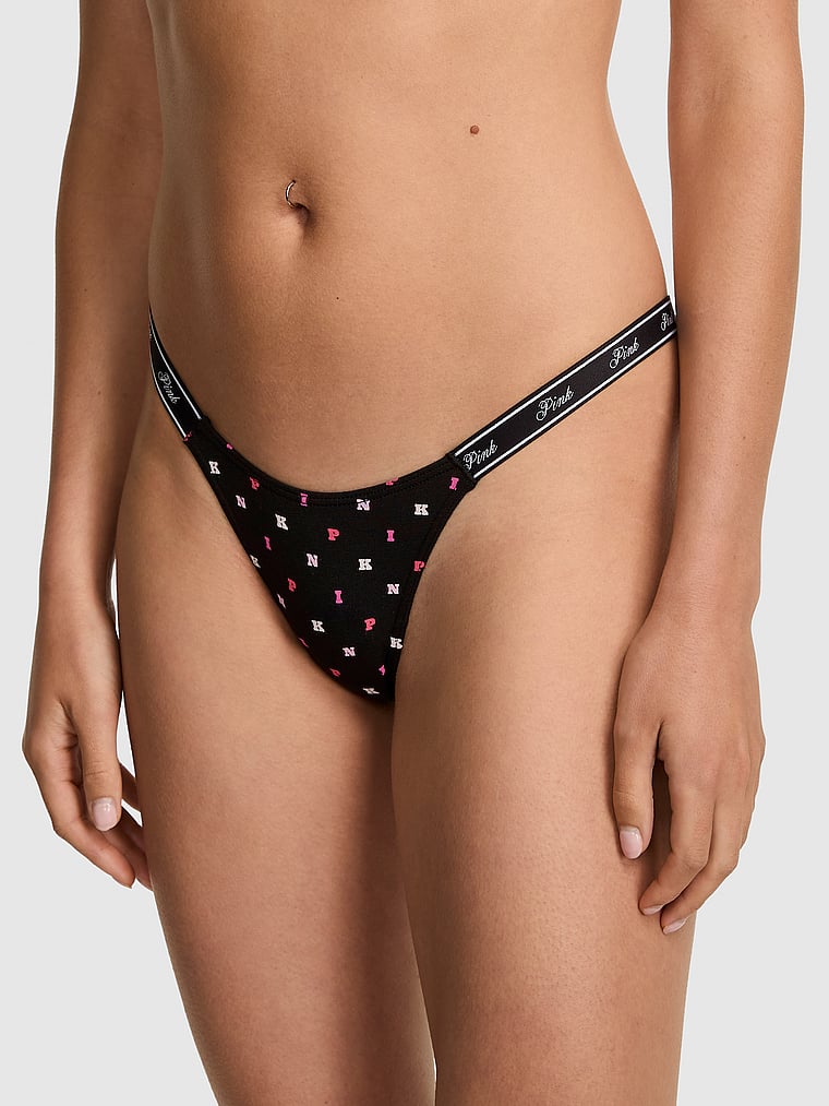 Трусики-Стринги из хлопка с высоким вырезом и логотипом Pink, smooth black block p i n k print
Трусики-Стринги из хлопка с высоким вырезом и логотипом Pink, smooth black block p i n k print